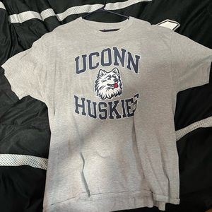 University Of Connecticut Vintage Champion T-Shirt Size XL